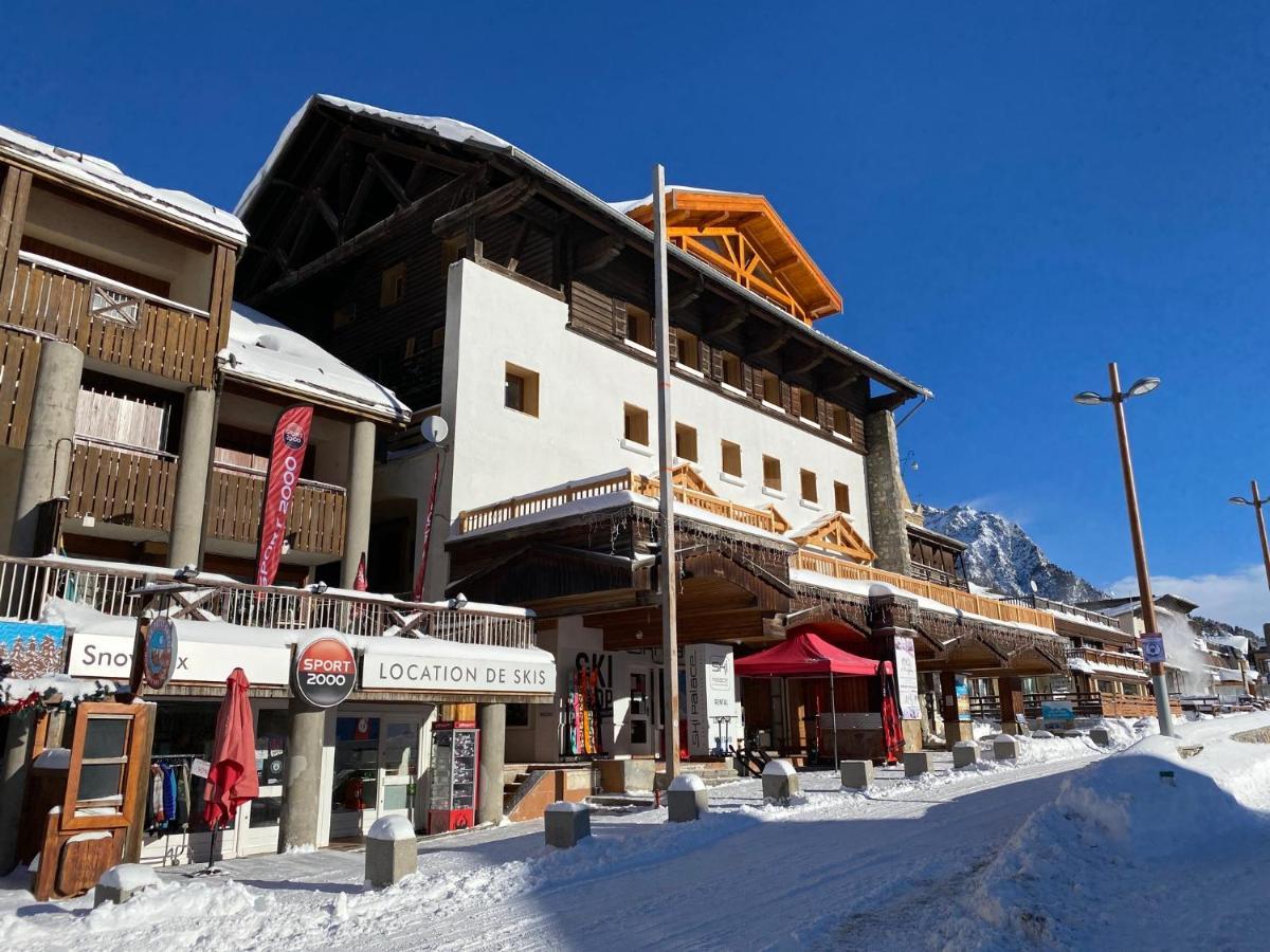 L'Etesy, rénové en 2021, pied des pistes et spa Montgenèvre Extérieur photo